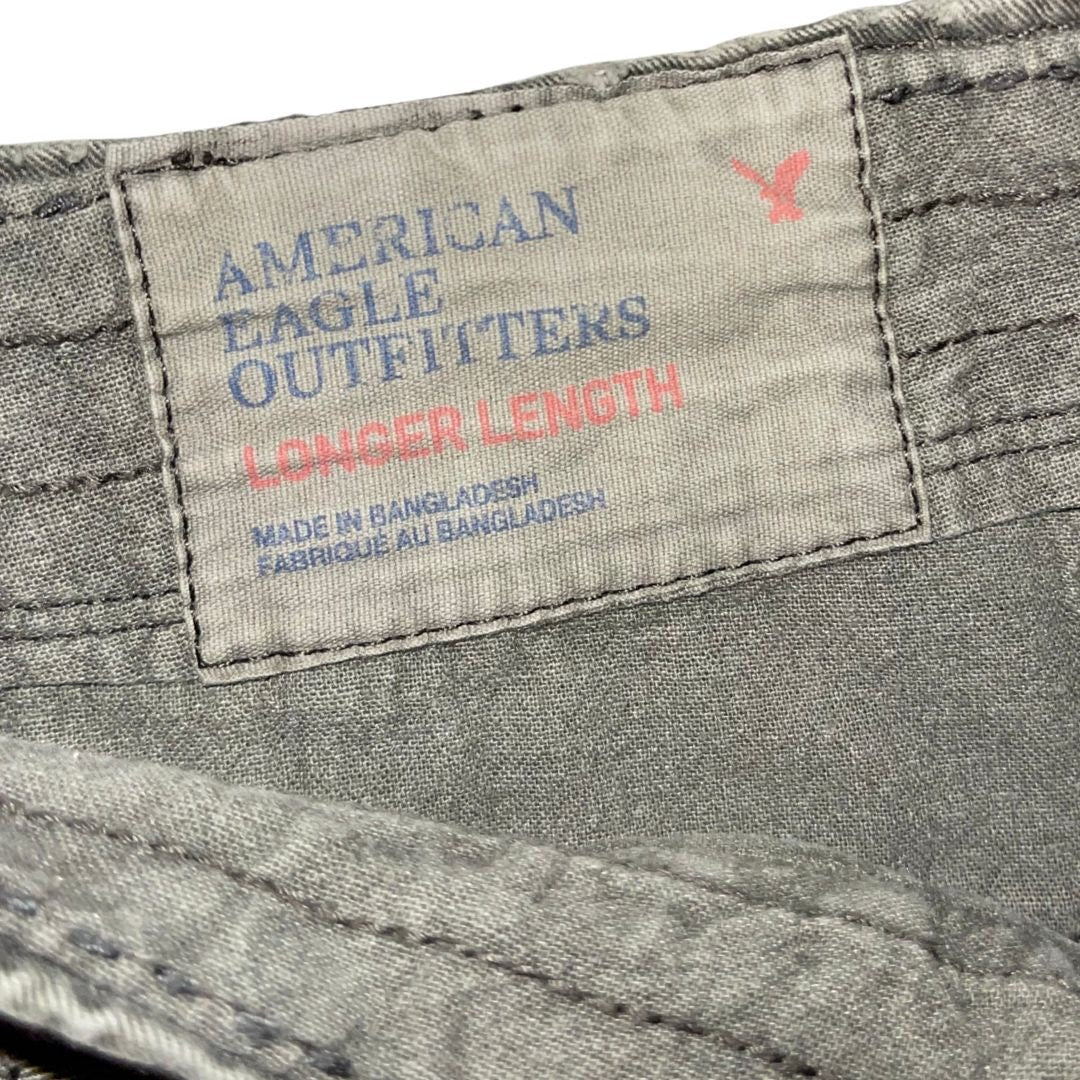 American Eagle Outfitters Longer Length Cargo Chino Shorts 100% Cotton Size 32