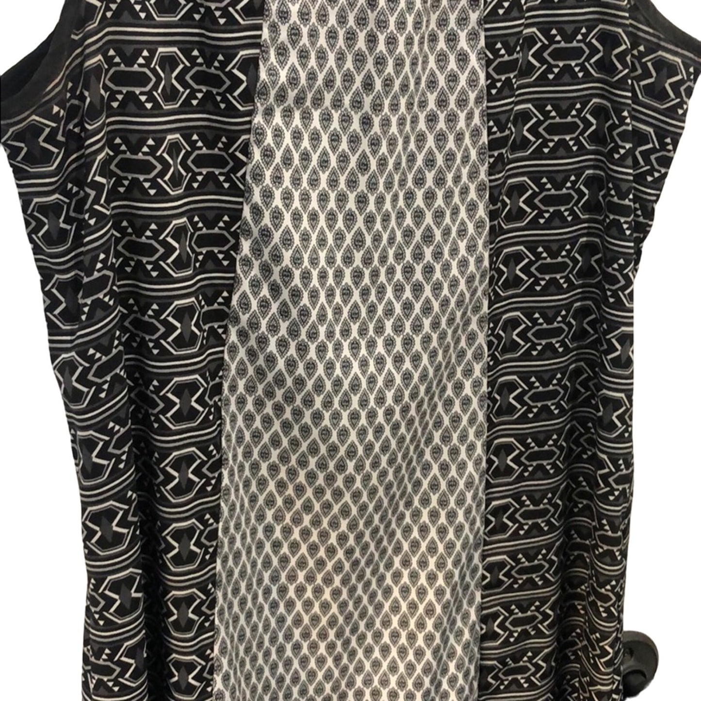 Xhilaration Women's Mini Dress Sleeveless Lace front and back zip Size M