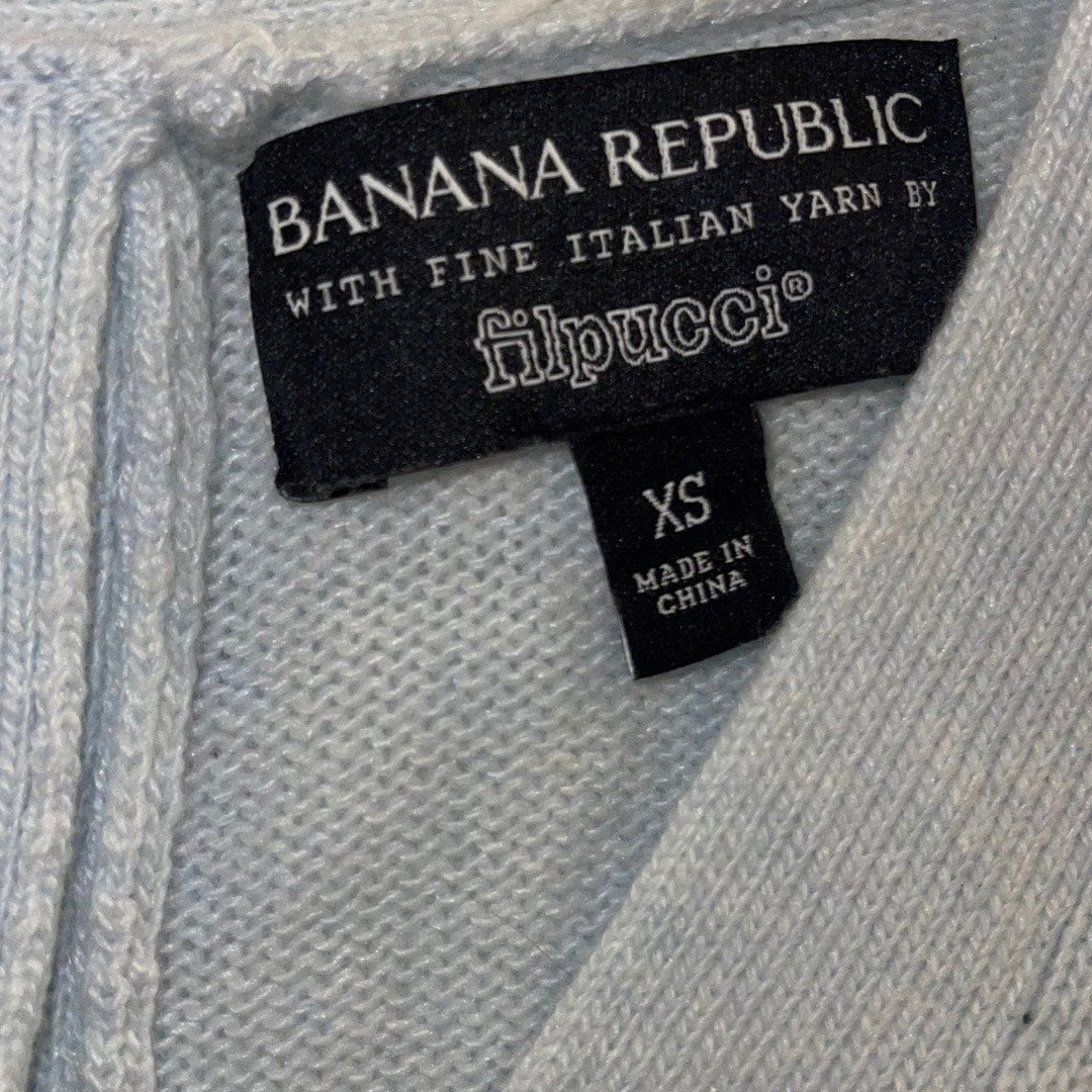Banana Republic Sky Blue Fine Italian Yarn V-neck Sweater Back Buttons Blend Size XS