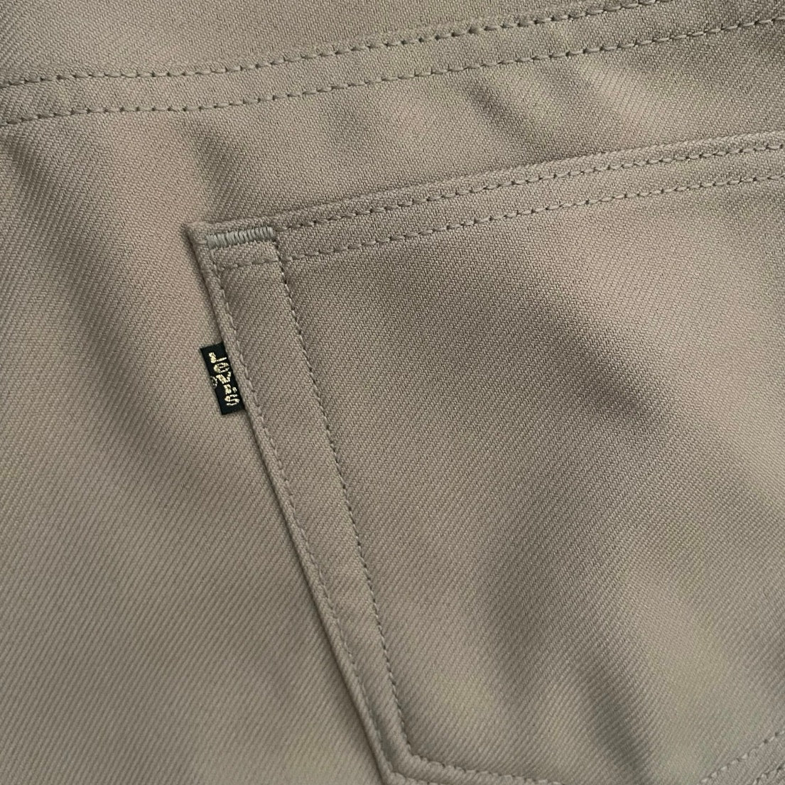 Vintage Men Levi's 517 Boot cut Men pants made in Mexico