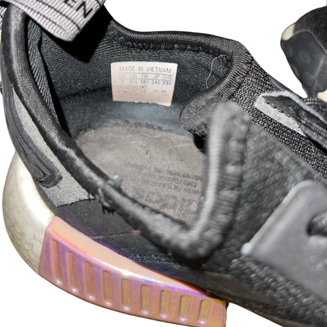 Adidas NMD R1 Athletic Sneakers Black Magic Mauve Shoes Size 7