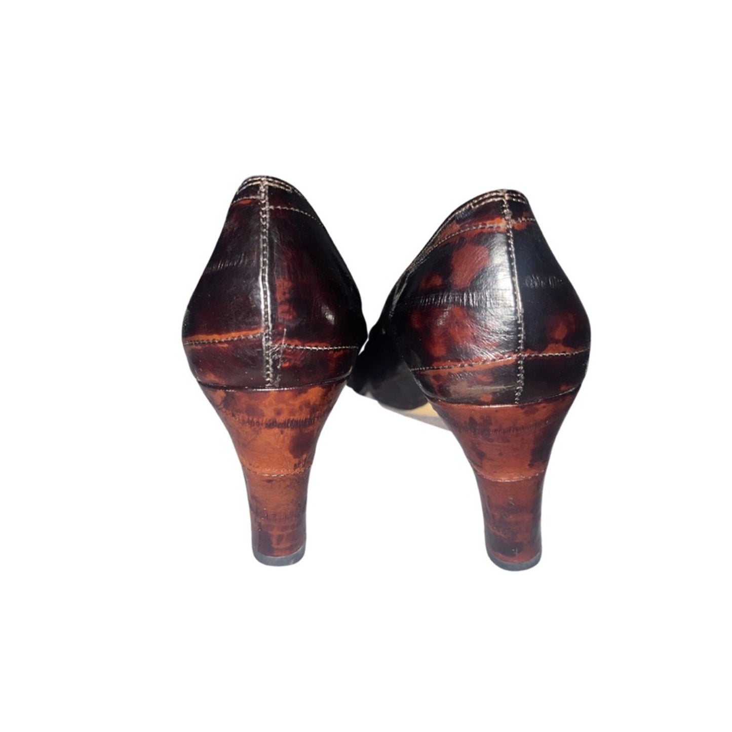 Vintage Vaneli brown leather pointed toe pumps heels