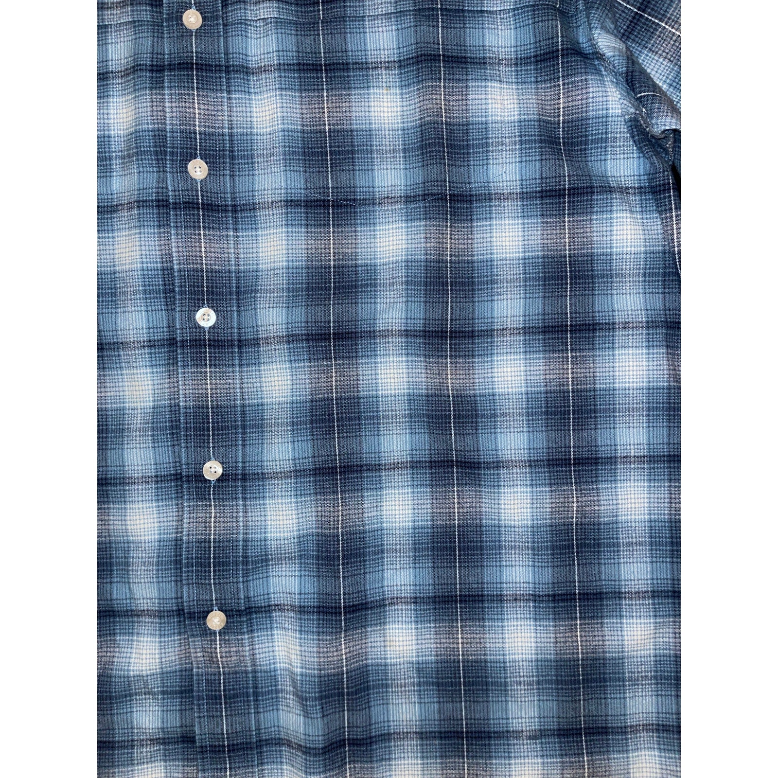 Ezekiel Men's Large Cotton Blue Plaid Flannel Long Sleeve button up shirt