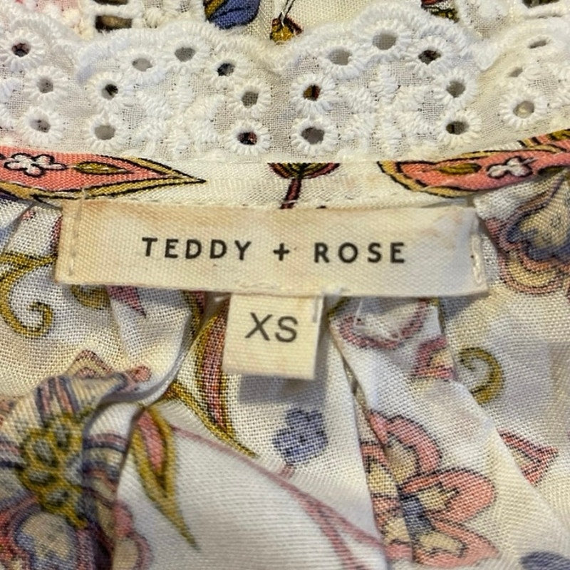 Teddy + Rose Cleo Breezy Eyelet Trim Floral Sleeveless Top SZ XS Boho Artsy