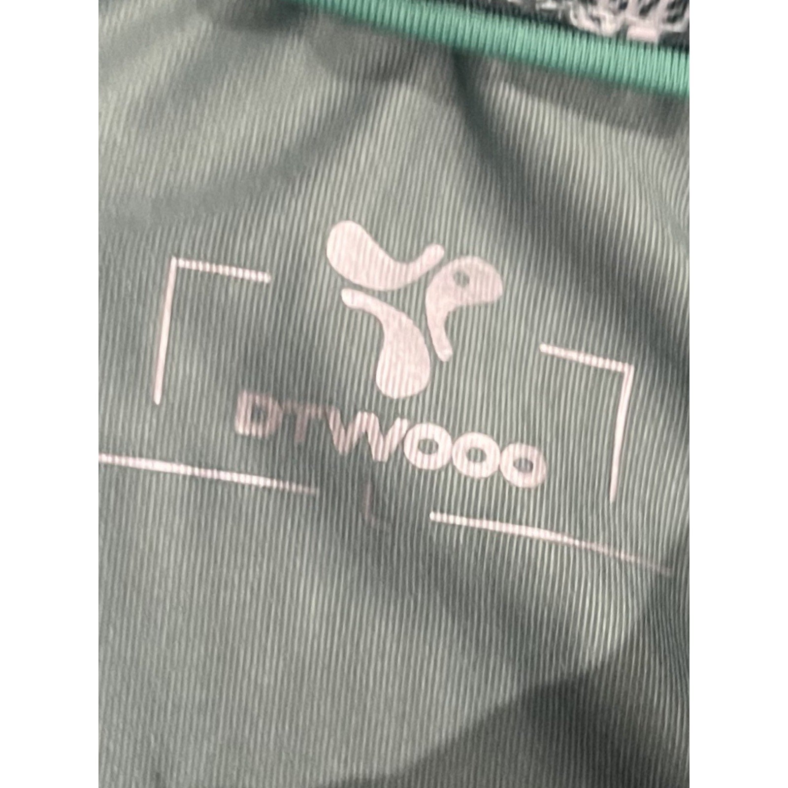 DTWOOO Set of 3 Long Sleeve Performance Golf Polo Shirts Size Large Activewear