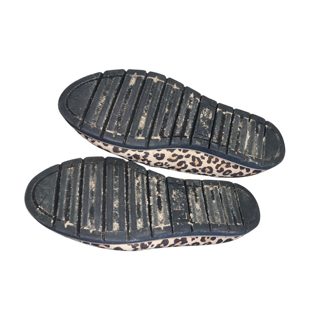 White Mountain Denny Leather Leopard Flats Slip On Size 8 Loafers Rubber Sole