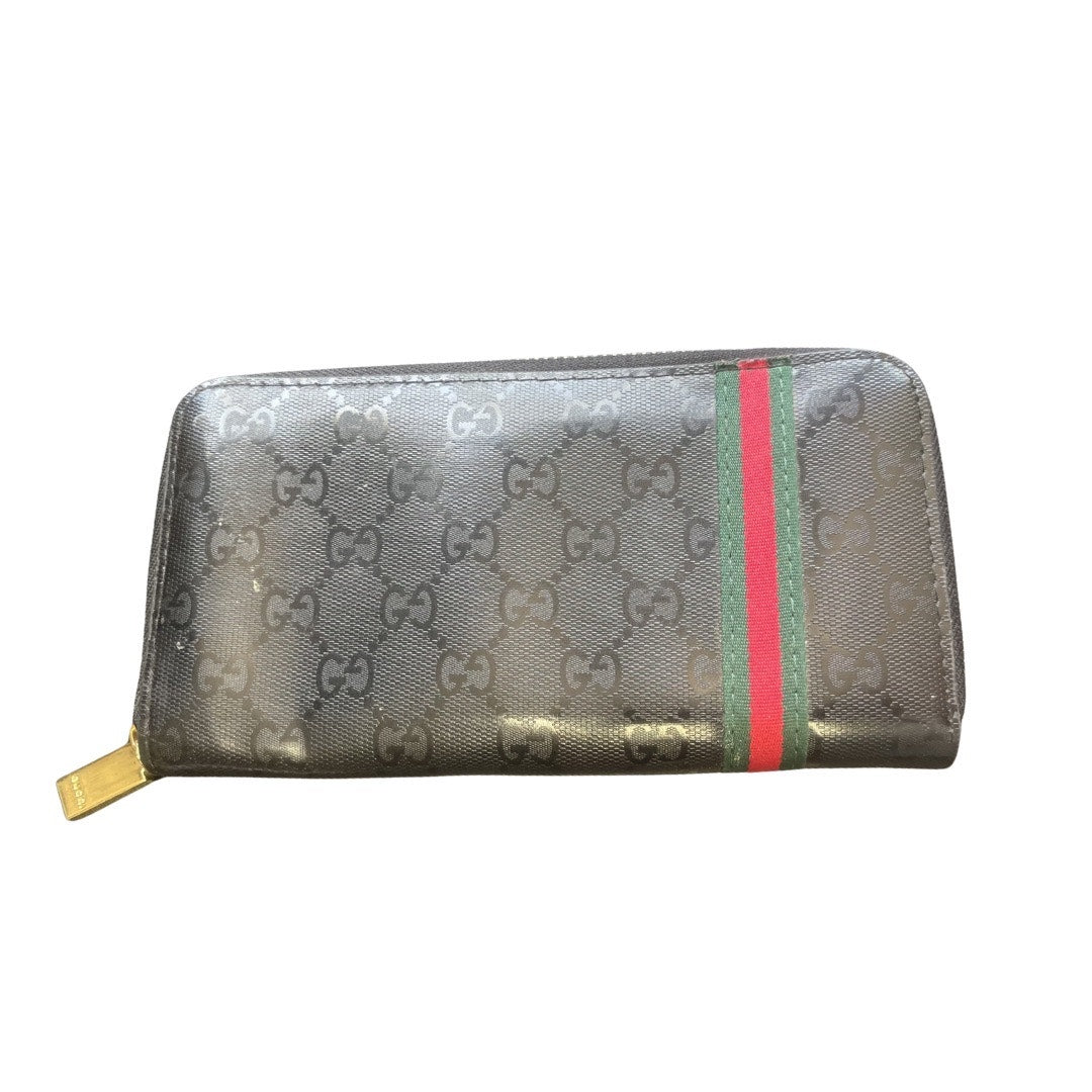 Burberry purse