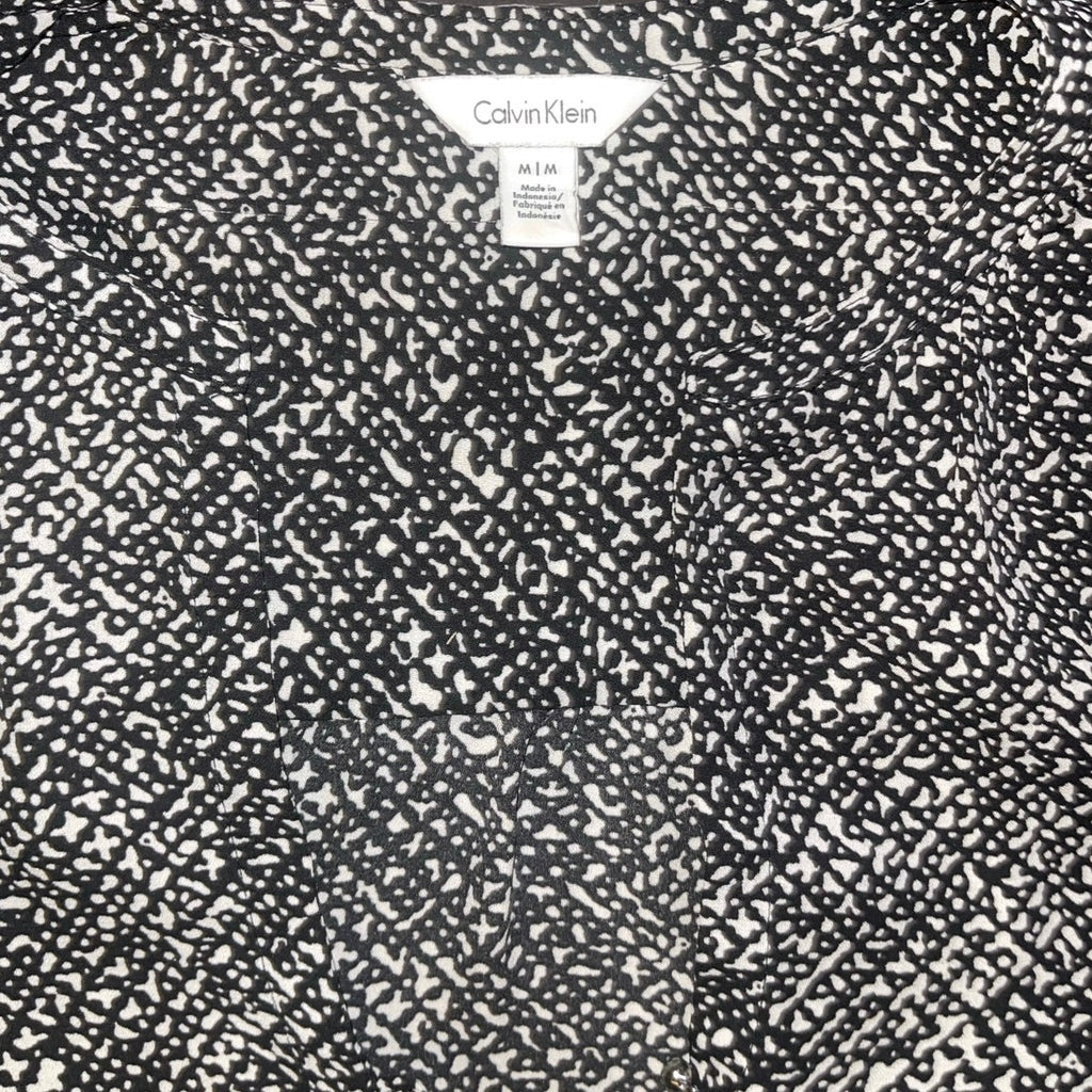 Calvin Klein  Blouse black and white print 1/4 button up