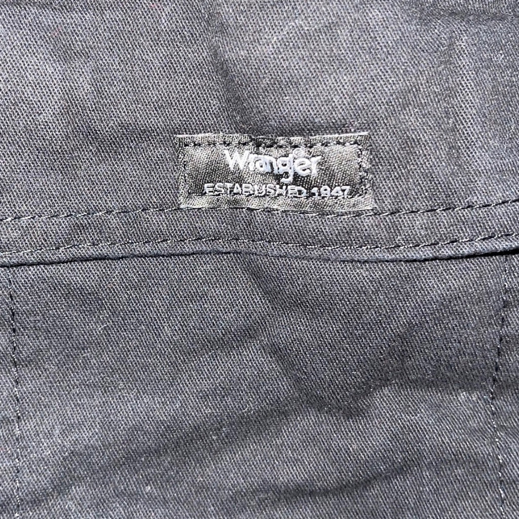 Men's Wrangler Relaxed Fit Cargo Black Pants