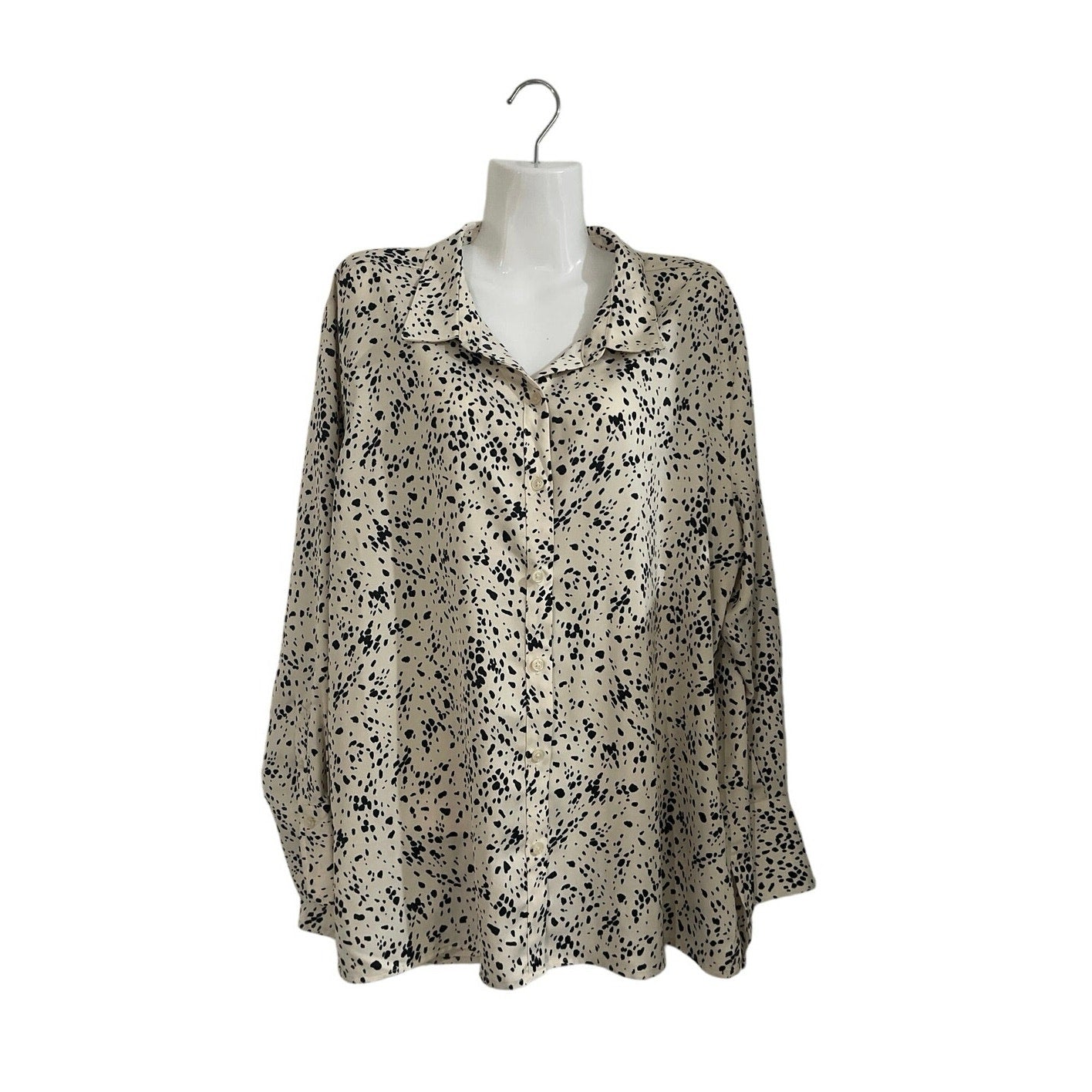 A New Day Animal Print Button Down Long Sleeve Blouse Size Large Career Office