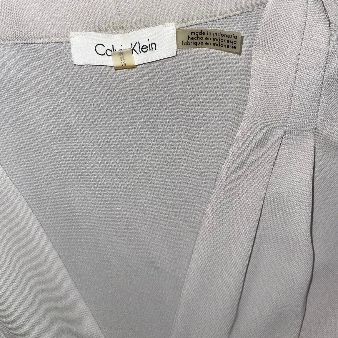 Calvin Klein Blouse V-Neck 1/4 sleeves Size M
