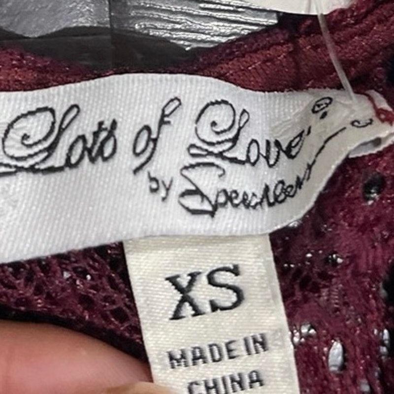 Lots of Love by Speechless Burgundy Floral Lace Shift Dress Bell Sleeves XS NWT