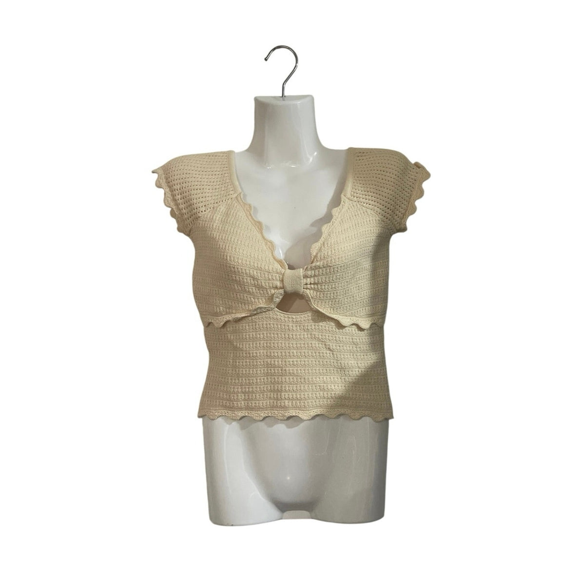 ASTR the Label Becker Scalloped Crochet Knit Front Cutout Top SZ S Festival Boho