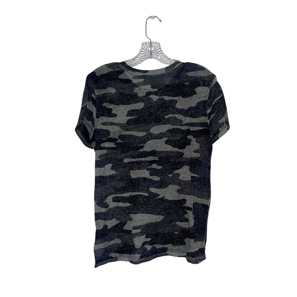 Lucky Brand Camouflage Tee Shirt Size Medium Short Sleeve Crewneck Casual