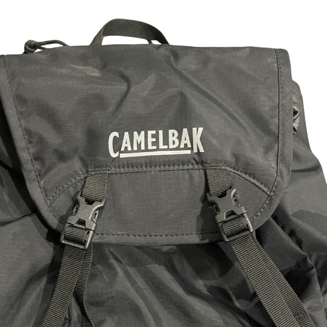CamelBak Arete 18 Hiking Backpack Lightweight Hydration Pack Nylon Outdoors