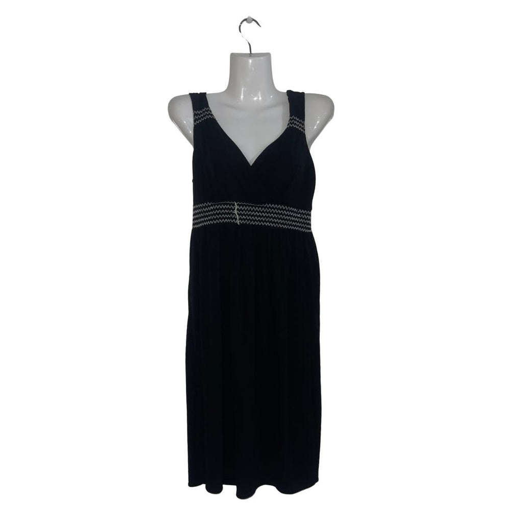Ann Taylor Sleeveless Black V-Neck Shift Dress Embroidered Zigzag Stitching SZ 4
