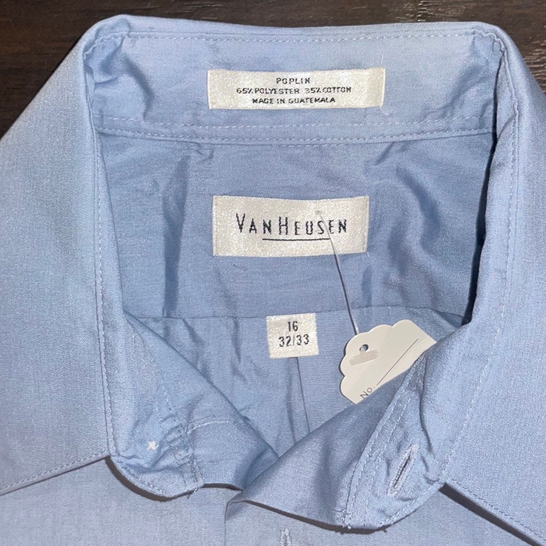 Van Heusen Blue Button up collar dress shirt long sleeve Career preppy