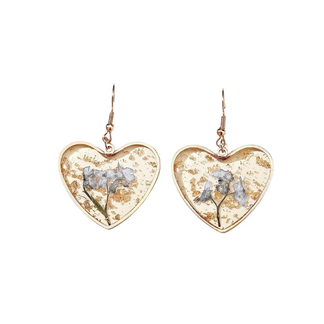Transparent Heart resin blue flower earrings Made of alloy metal NWOT