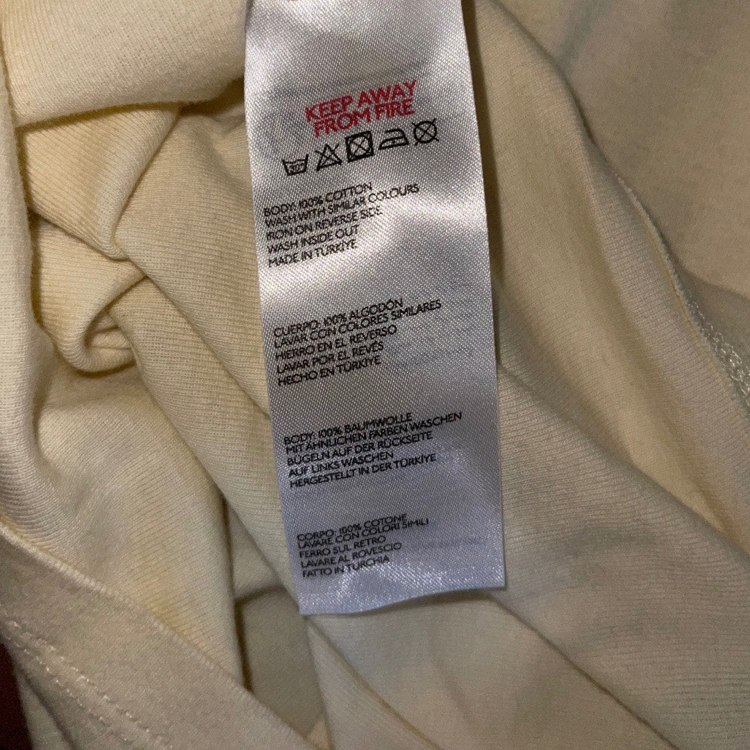 Urban Outfitters Cropped Martini Baby Tee T-shirt Size Medium