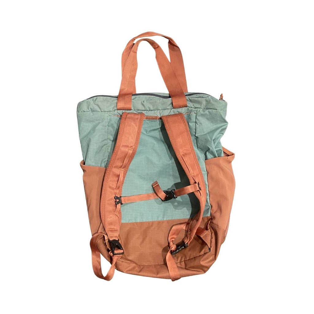 Patagonia Ultralight Black Hole Hybrid Tote Pack 27L Green Brown Backpack Hiking