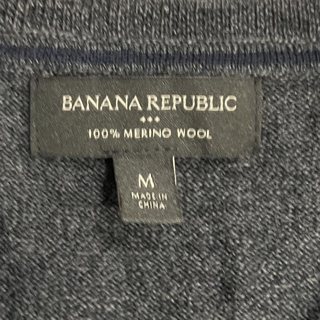 Banana Republic 100% Merino Wool V-Neck Charcoal Sweater Medium Preppy Academia