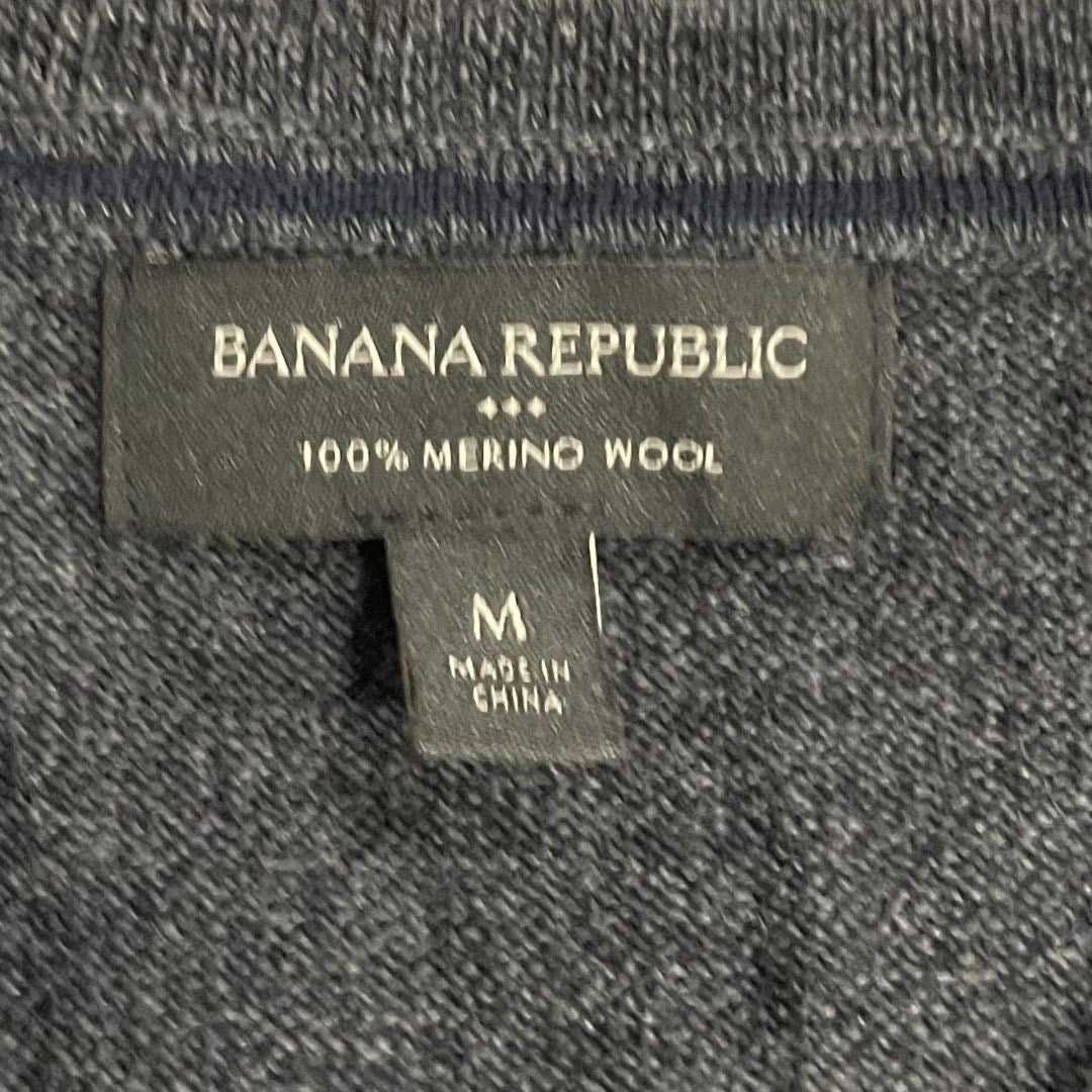 Banana Republic 100% Merino Wool V-Neck Charcoal Sweater Medium Preppy Academia