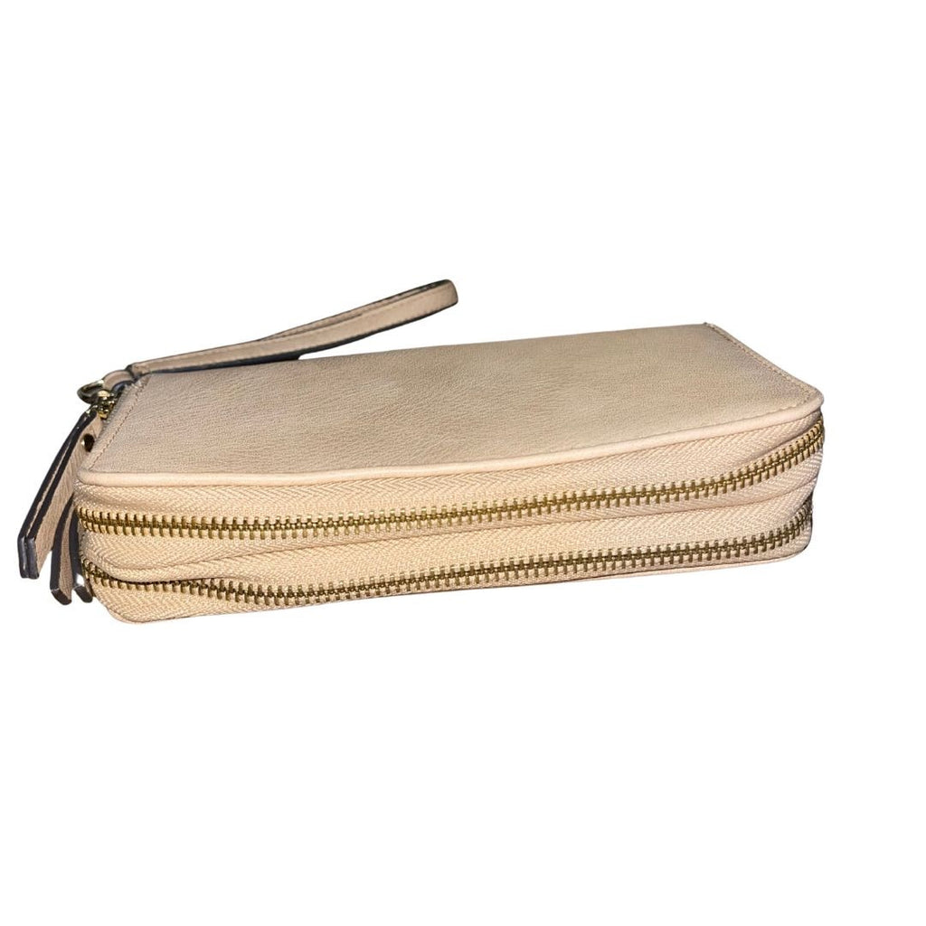 Max Studio Wristlet Wallet Full Zip Clutch Vegan leather 90s Y2K