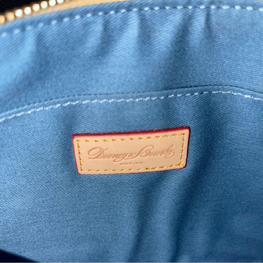 Vintage Dooney & Bourke Patent Leather Large zipper clutch purse wallet