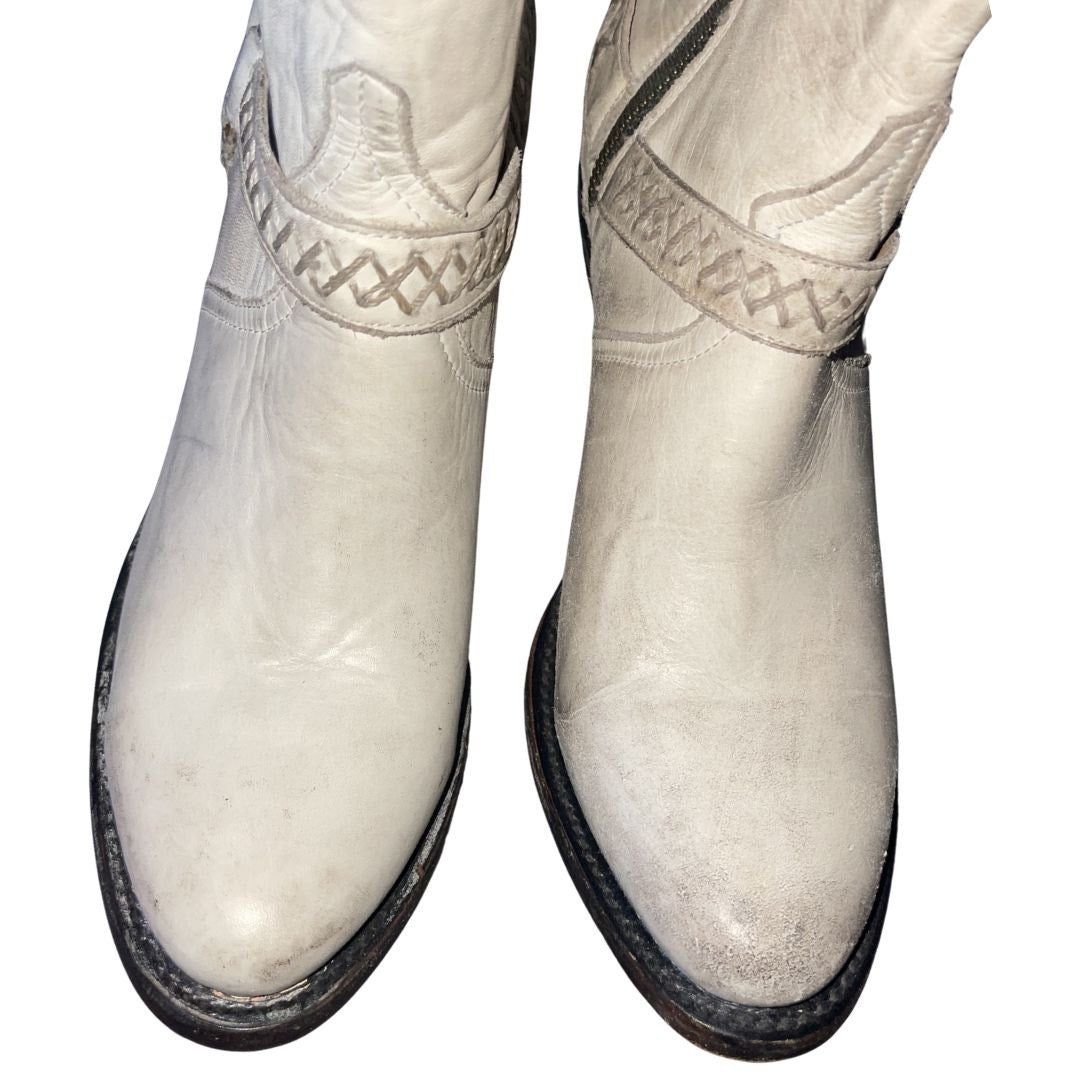 Lucchese Ani Distressed Harness Western Ankle Stud Cowgirl Bootie SZ 7 NWOB