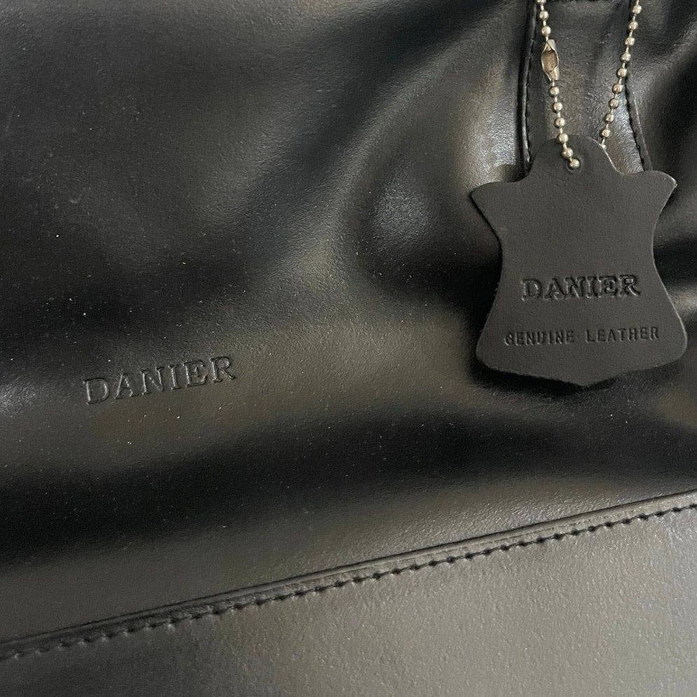 Danier Black Genuine Leather Shoulder Handbag Bowling Bag Fashionable Chic