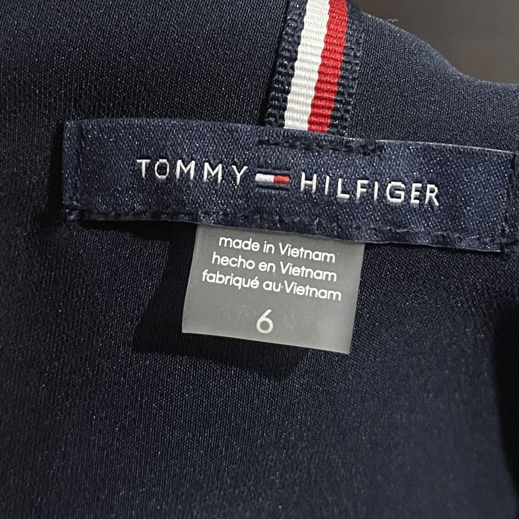 Tommy Hilfiger Short Sleeve V-Neck Pleated Dress SZ 6 Career wear office Preppy