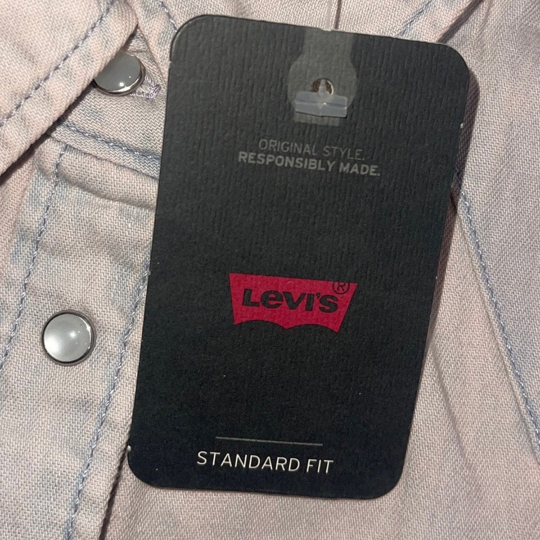 Levi's Denim Western Shirt Button Up Long Sleeve Denim Size Large NWT Cowgirl