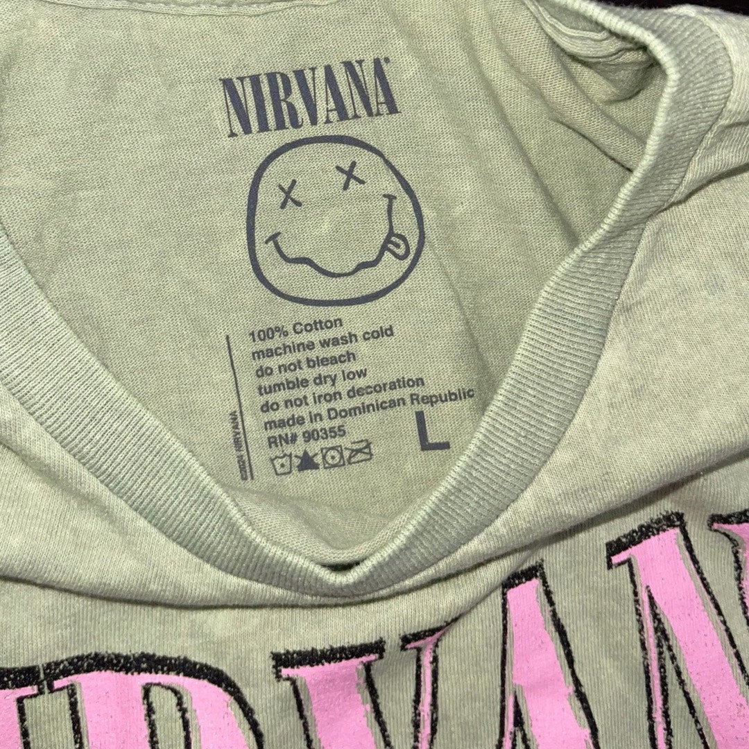 Nirvana Band Tee Smiley Face Grunge Punk Distressed Green Size Large
