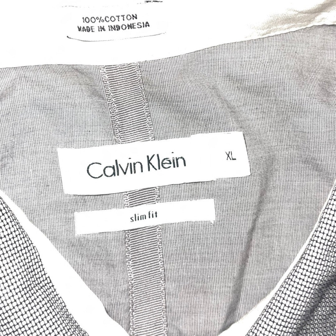 Bundle Two Calvin Klein Button Down Short Sleeve shirt XL Gray Casual Office