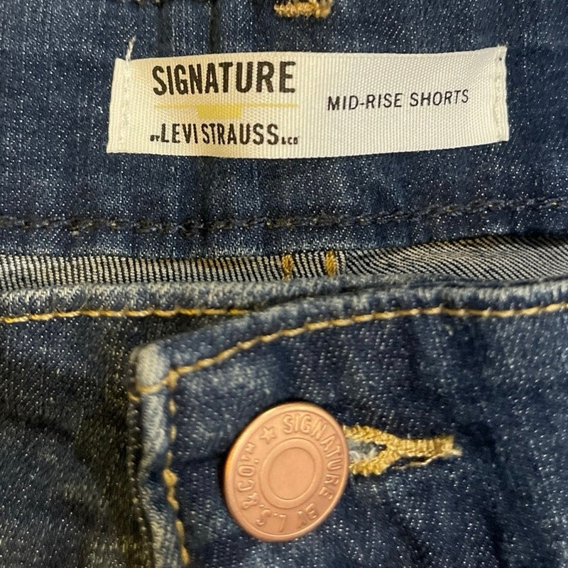 Signature Levi's Strauss Cuffed Denim Jeans Shorts SZ 20 Streetwear Casual NWT