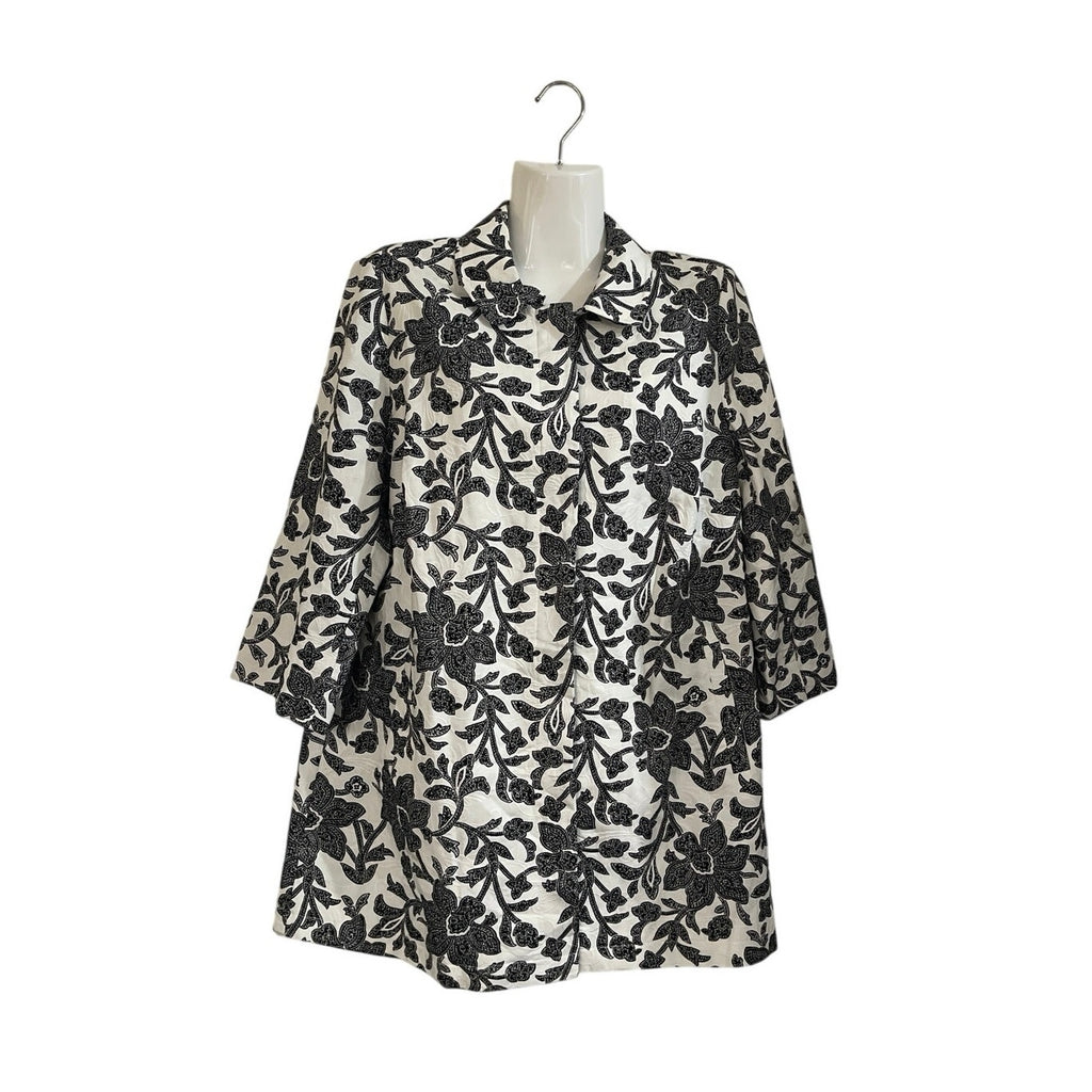 Chico's Floral Print Pleat Back Topper Jacket Black White Floral 8/10 Botanical