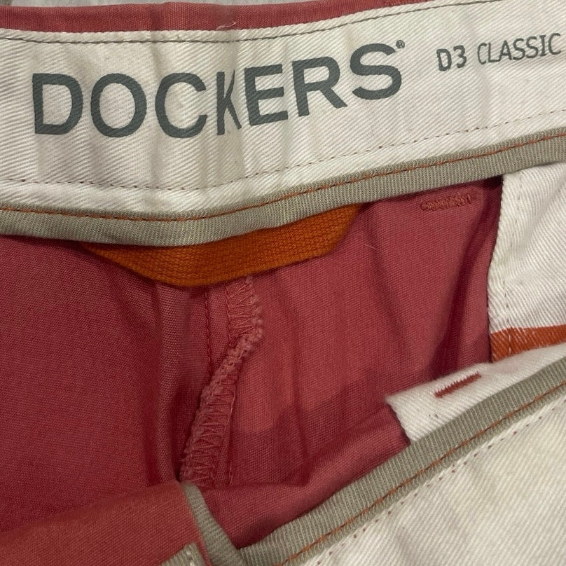 Dockers D3 Classic 100% Pure Khaki Chinos Pants Size 38X30 Career Casual Preppy