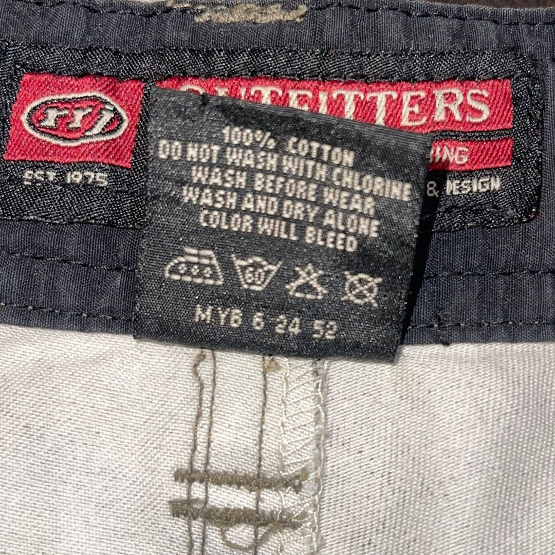 RRJ Outfitters Camouflage Cargo Shorts 90s Y2K outdoors Streetwear Utility SZ 36