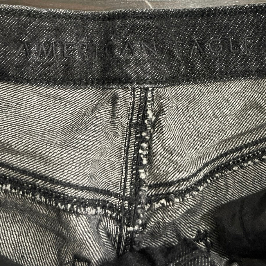 American Eagle Outfitters High Waisted Jeans 2 Short Relaxed Straight Leg Baggy