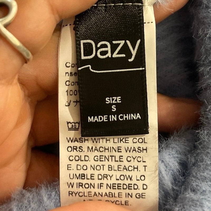 Dazy Fuzzy Knit Cropped Button Cardigan SZ S Contemporary Streetwear Y2K Trendy