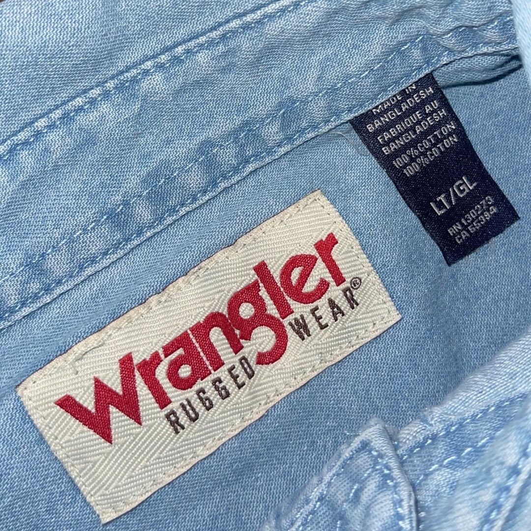 Wrangler Rugged Wear Denim Basic Long Sleeve Shirt Size Large Western Utility