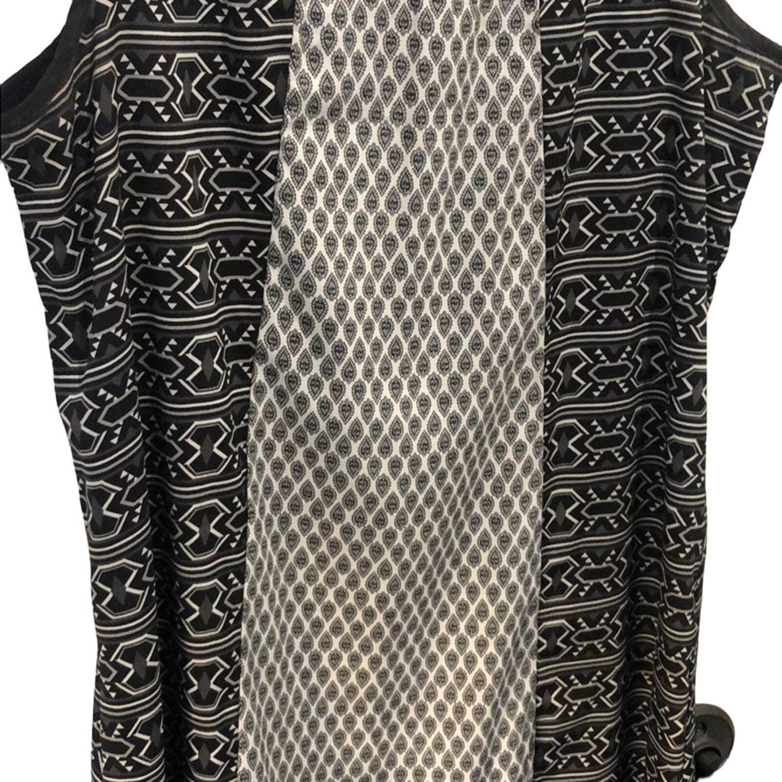 Xhilaration Women's Mini Dress Sleeveless Lace front and back zip Size M