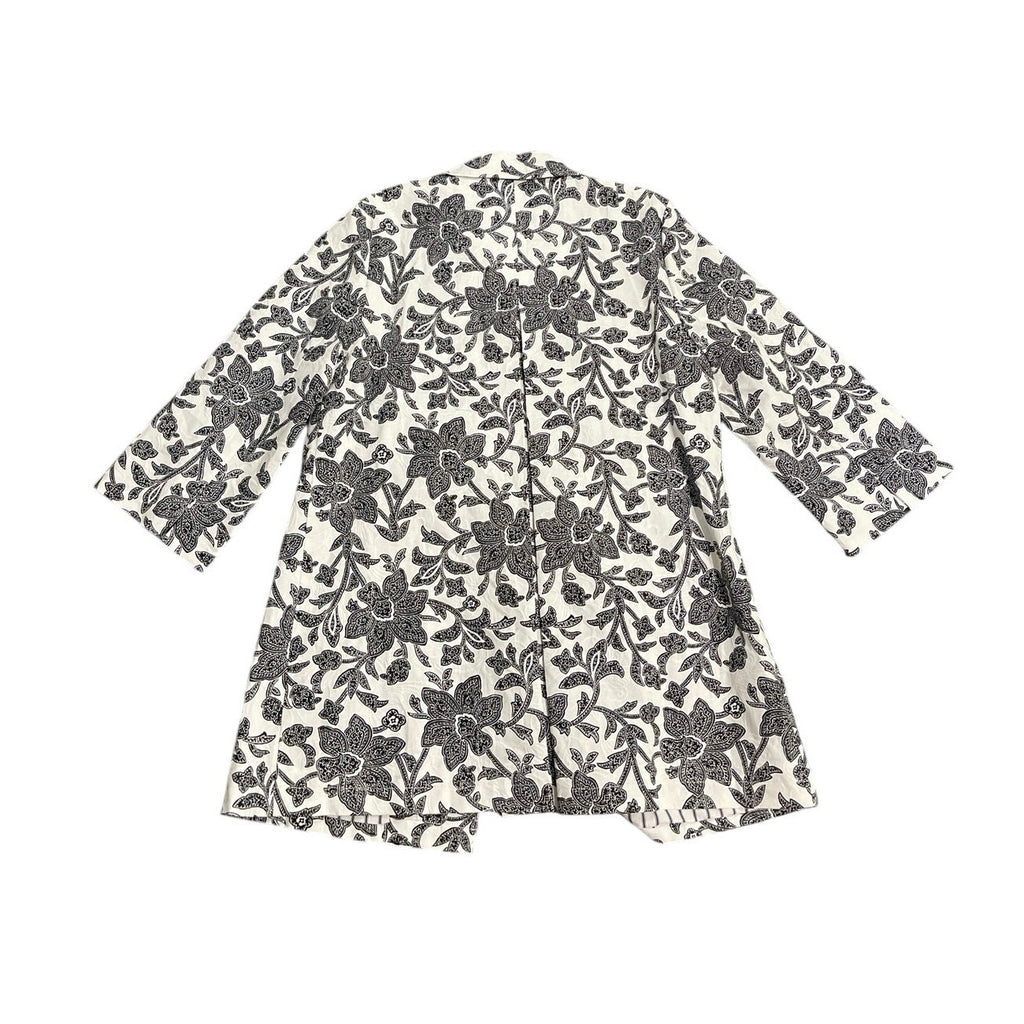 Chico's Floral Print Pleat Back Topper Jacket Black White Floral 8/10 Botanical