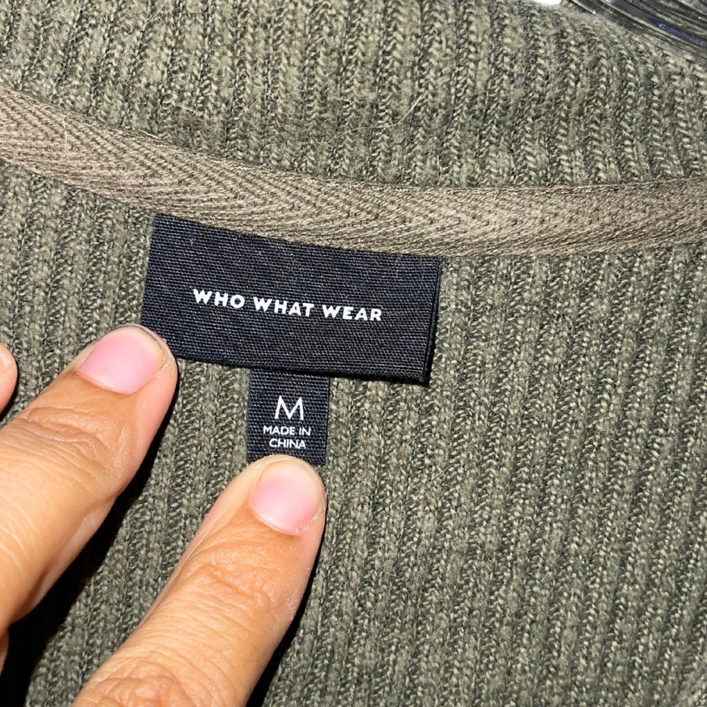 Who What Wear Cropped Hampton Rib Knit Sweater Size Medium 1/4 zip mock neck