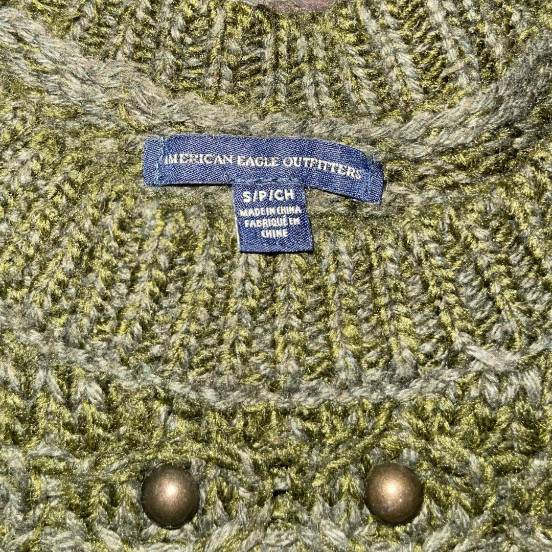 American Eagle Outfitters Green Studded Chunky Cable Knit Sweater SZ Small Fall