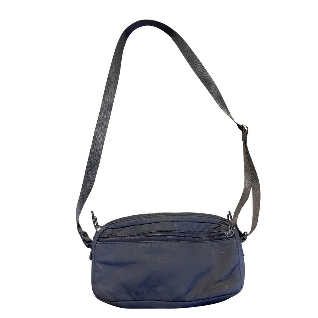 Lululemon Multi Pocket Nylon Crossbody Bag 2.5L Athletic Sporty Chic Travel