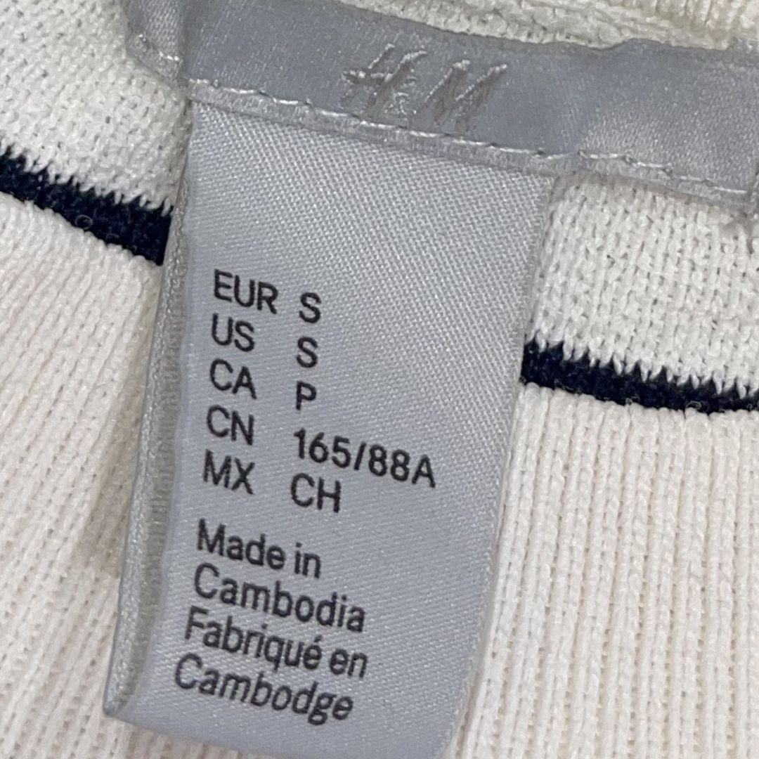 H&M Striped Crewneck Sweater Button Detail SZ Small Preppy Casual Chic Nautical