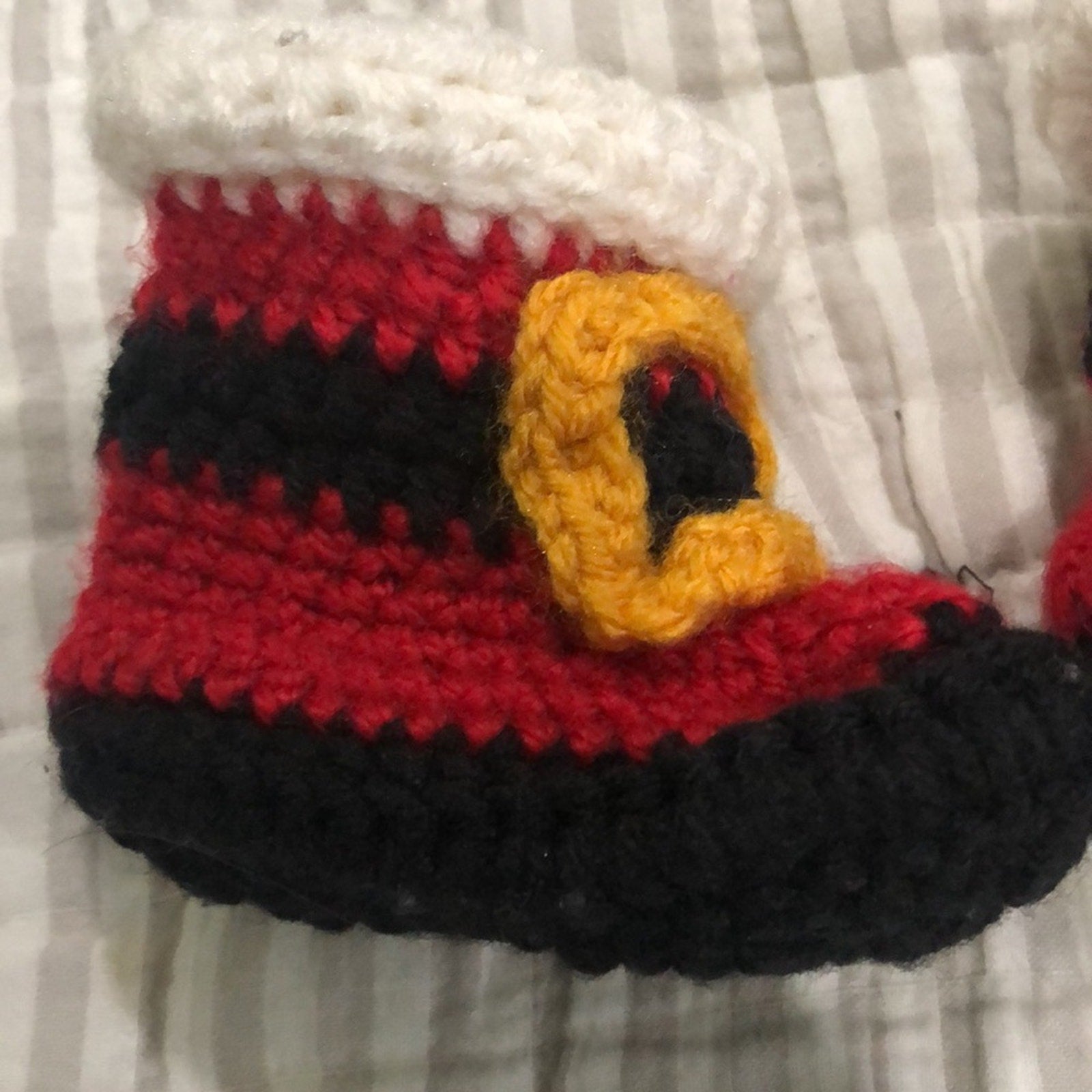 Crochet santa baby booties