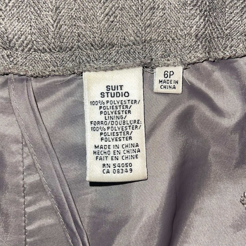 Suit Studio Women Grey 2 Piece Pant Suit Size 6P Blazer Trousers Career Office