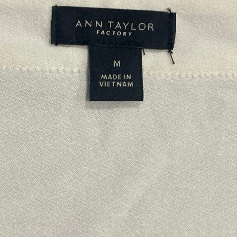 Ann Taylor Set of Two Scoop Neck Shirts Size M Slim Fit Stretch Casual Tops
